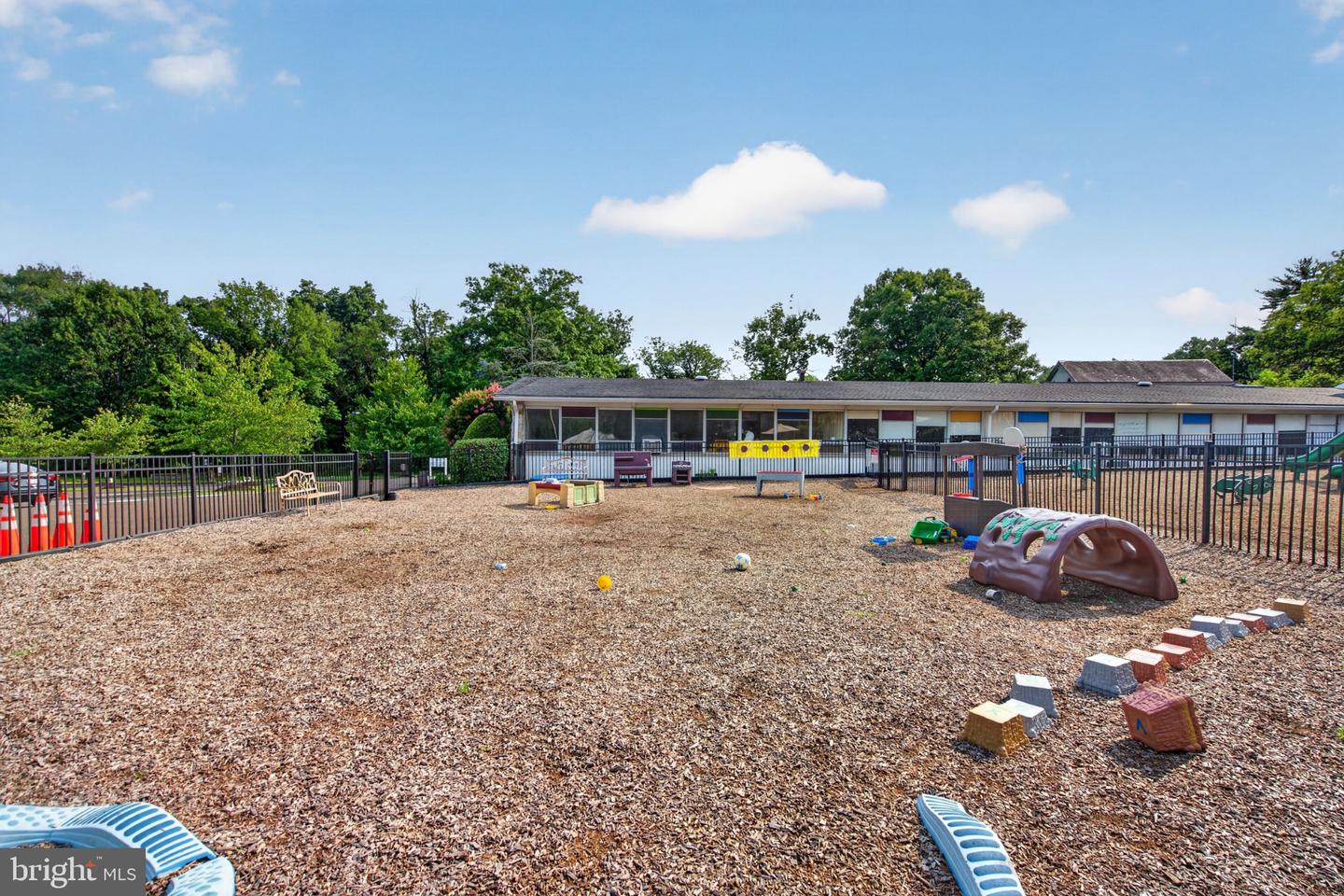 1401 Meetinghouse Rd Property Photo 29