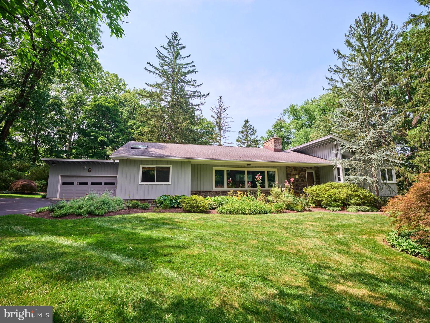 6783 Chapel Rd Property Photo 1