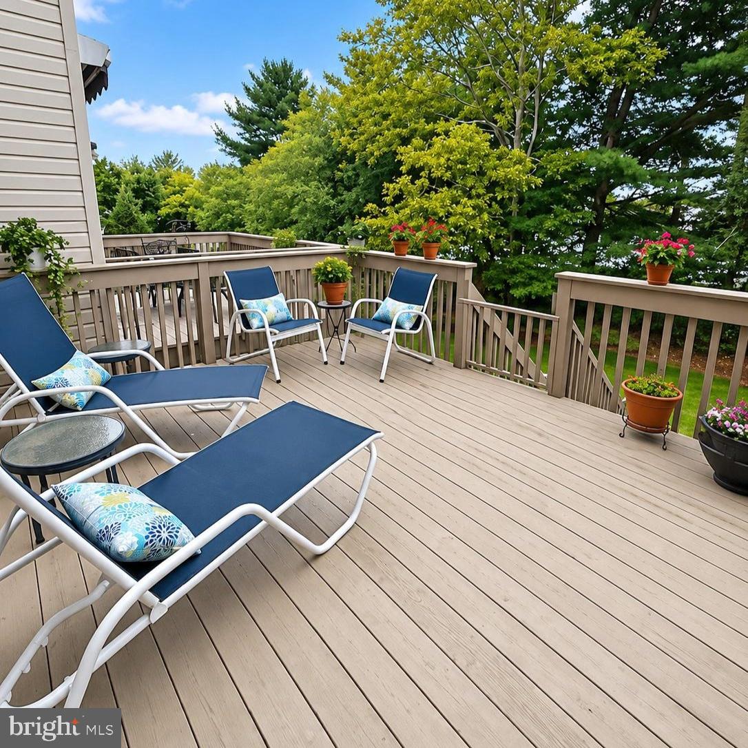 3875 Nanlyn Farm Cir Property Photo 5