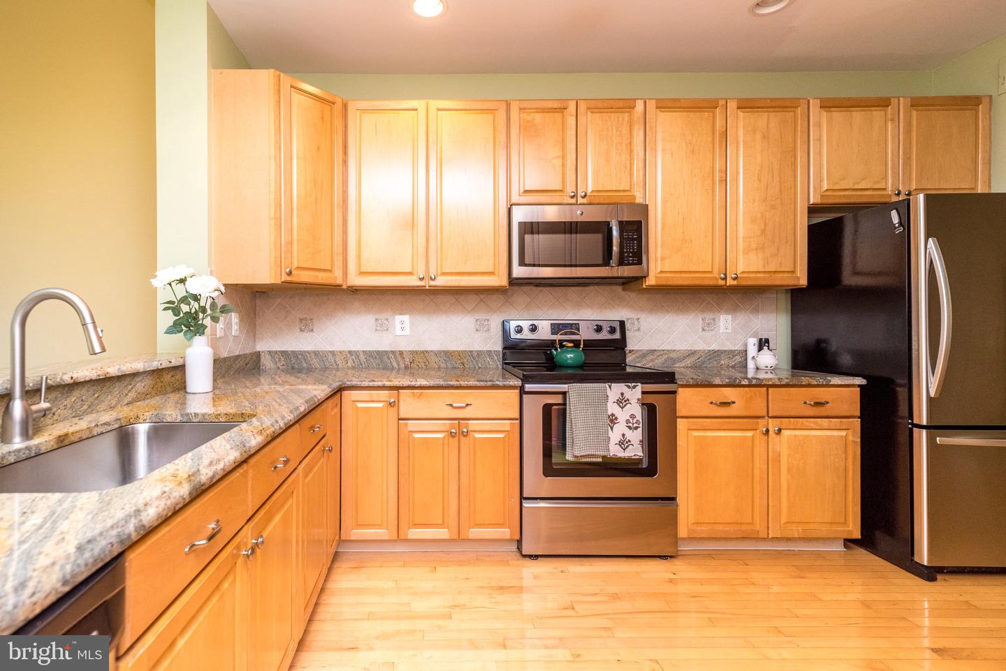 3875 Nanlyn Farm Cir Property Photo 7