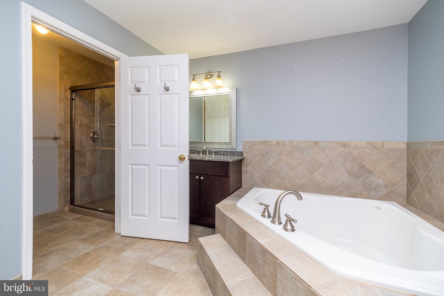 3875 Nanlyn Farm Cir Property Photo 25