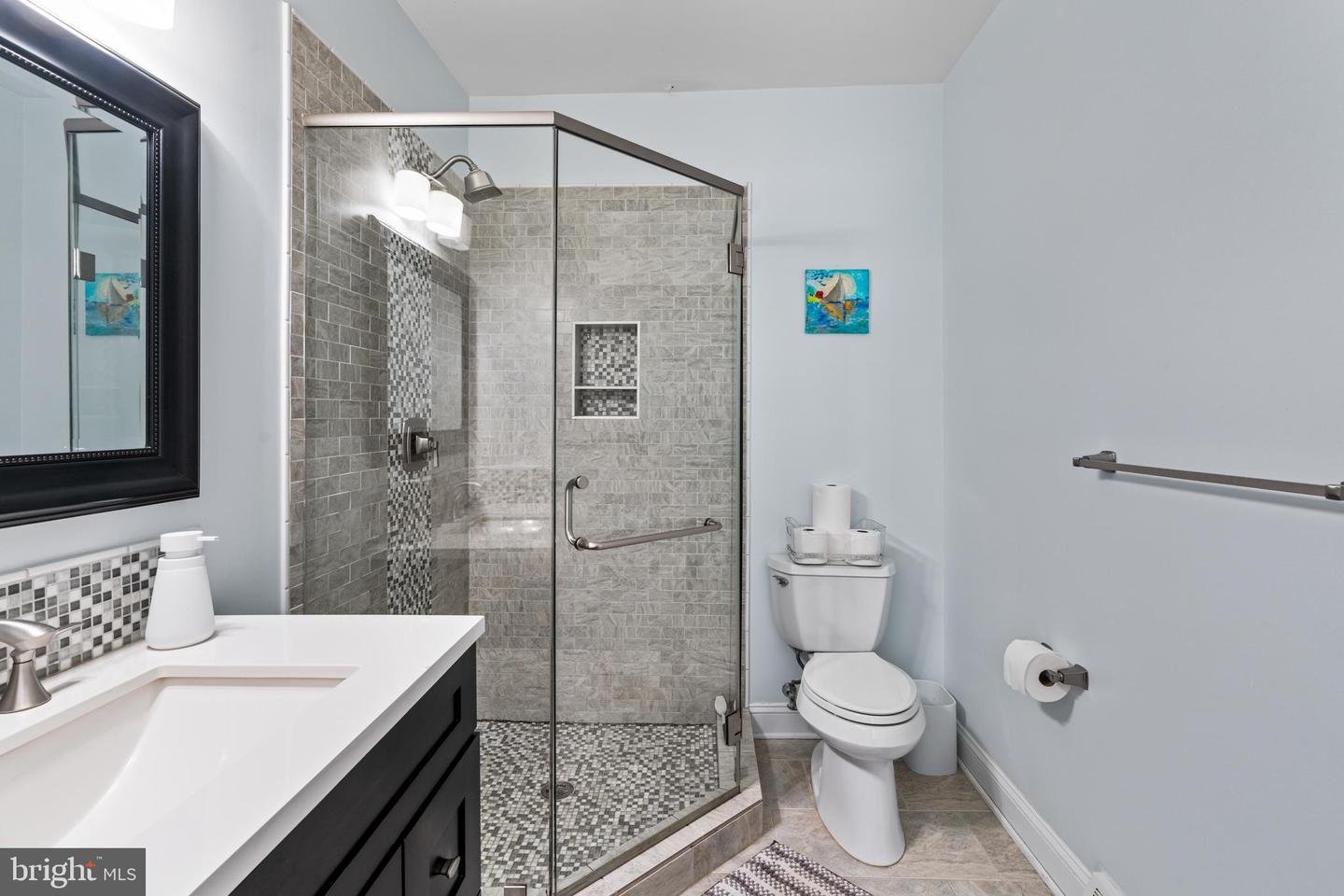 610 Valley Stream Cir Property Photo 22