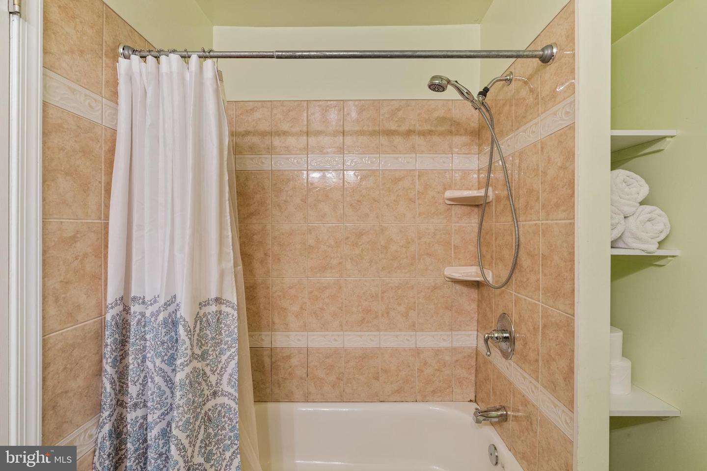 610 Valley Stream Cir Property Photo 31