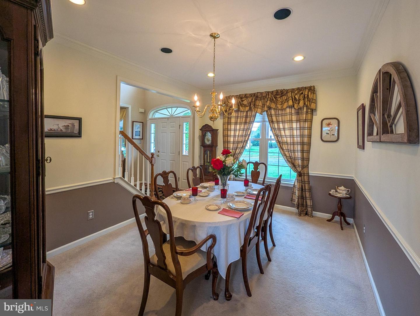 5370 Windtree Dr Property Photo 6