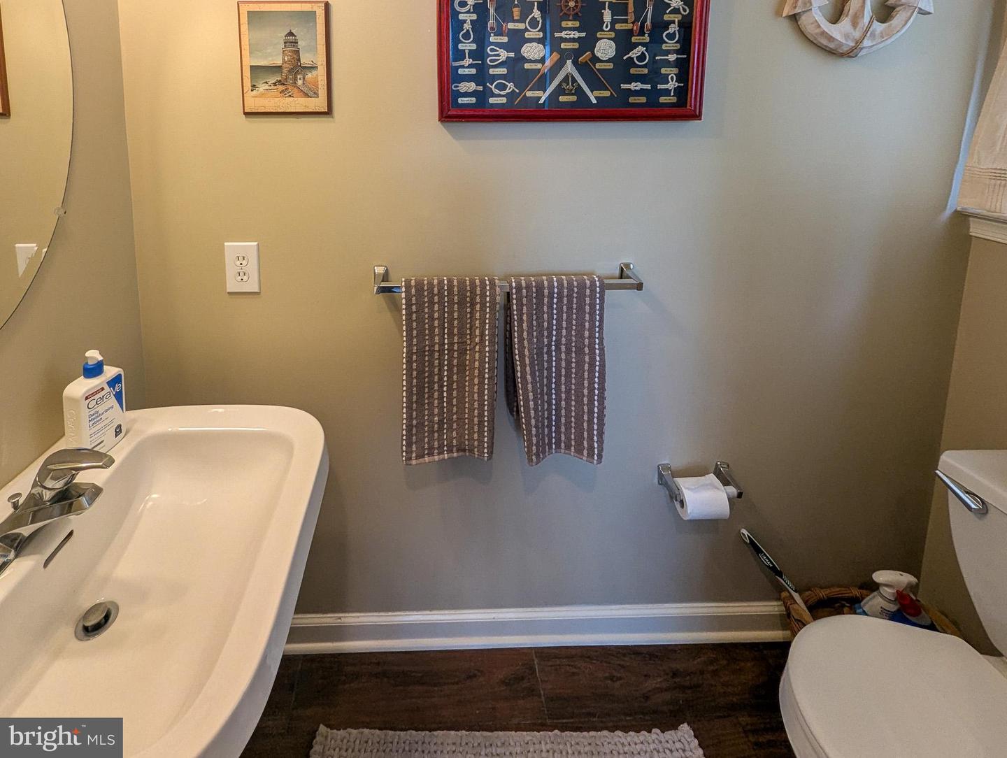 5370 Windtree Dr Property Photo 21