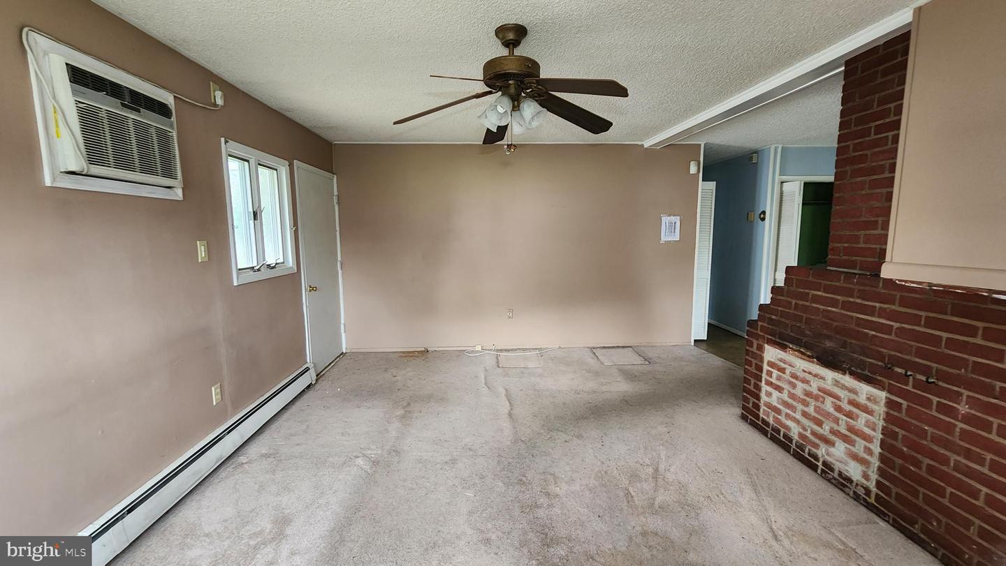 34 Thaliabush Ln Property Photo 16