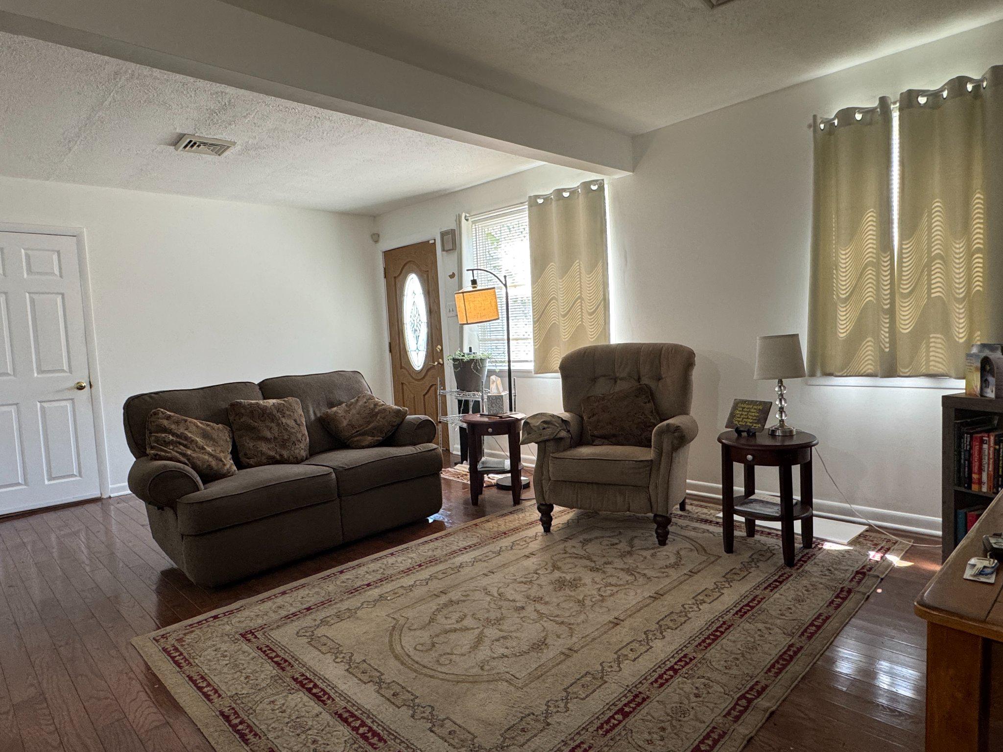 31 Bridgetown Pike Property Photo 7