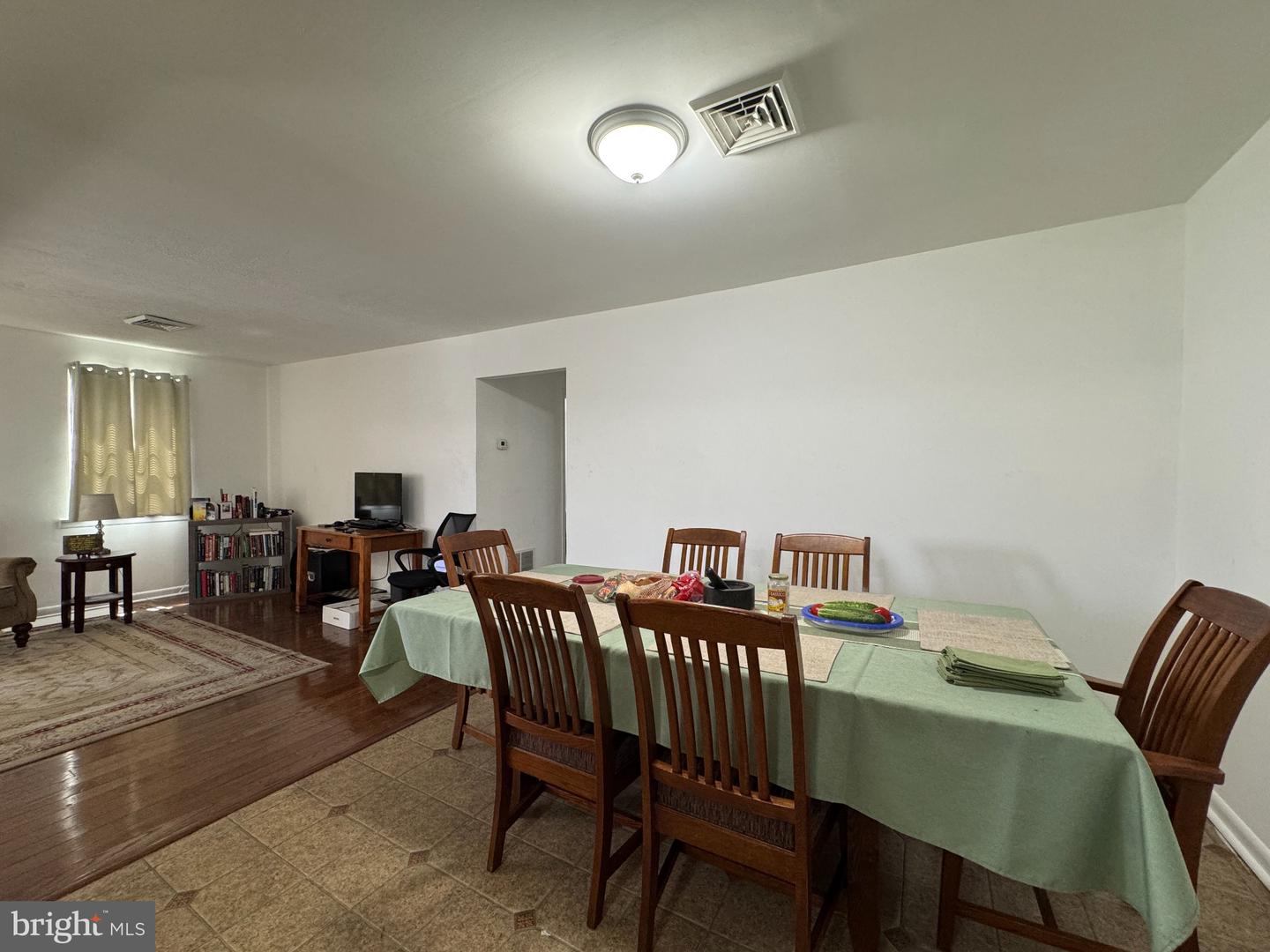 31 Bridgetown Pike Property Photo 9