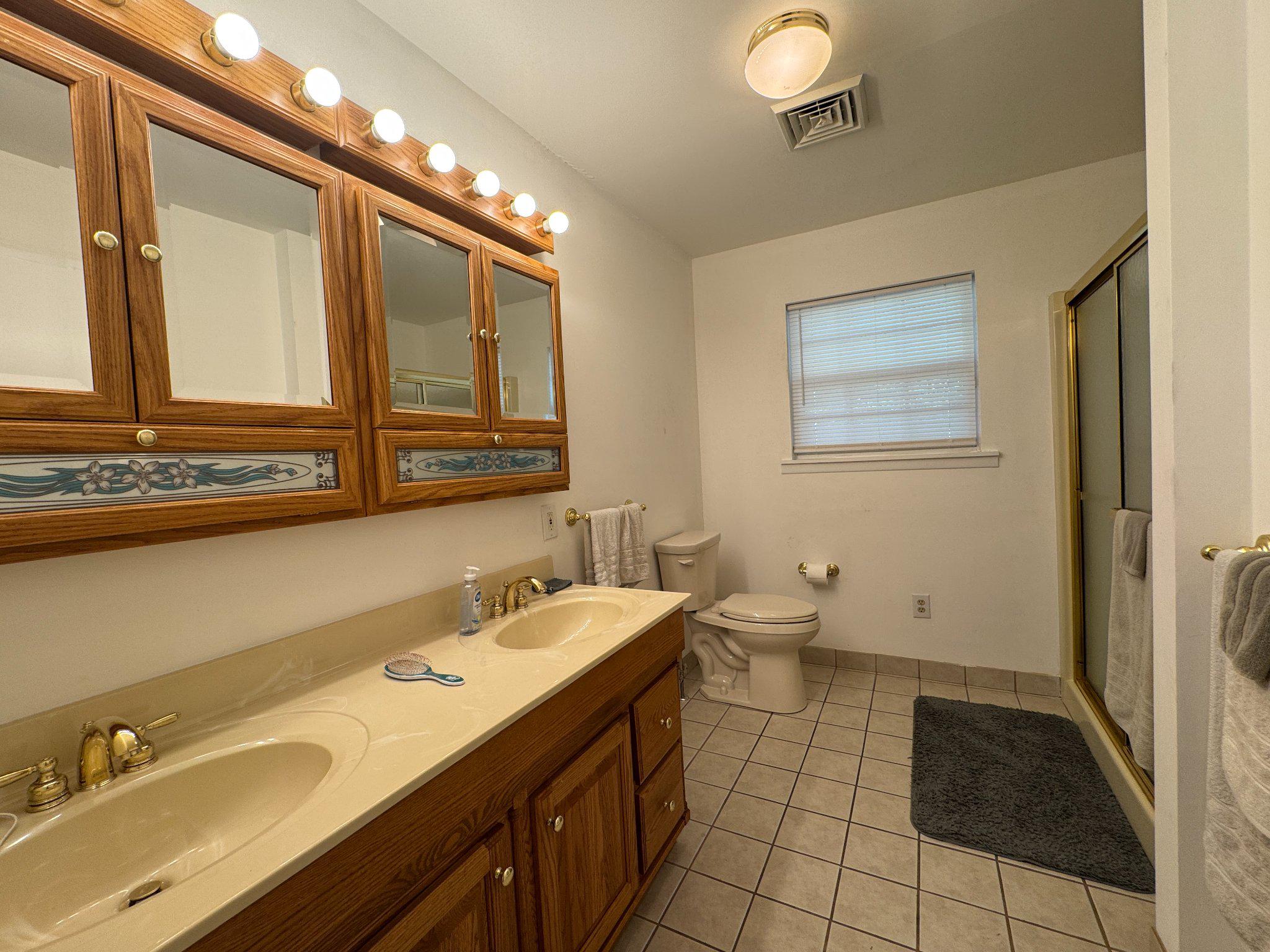 31 Bridgetown Pike Property Photo 15