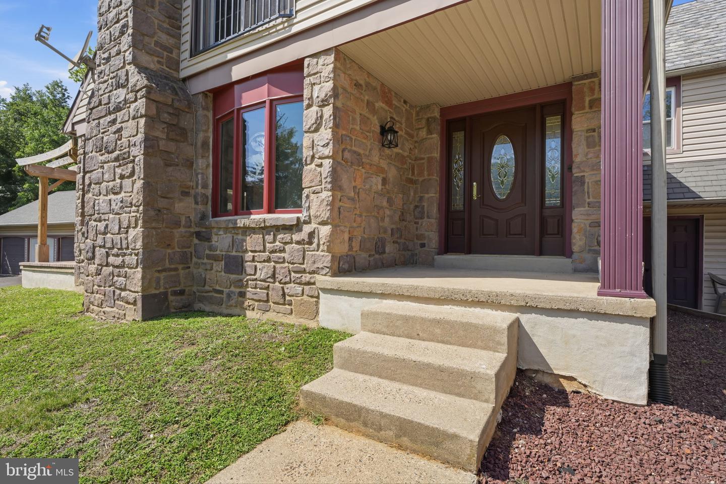 612 Bustleton Pike Property Photo 3