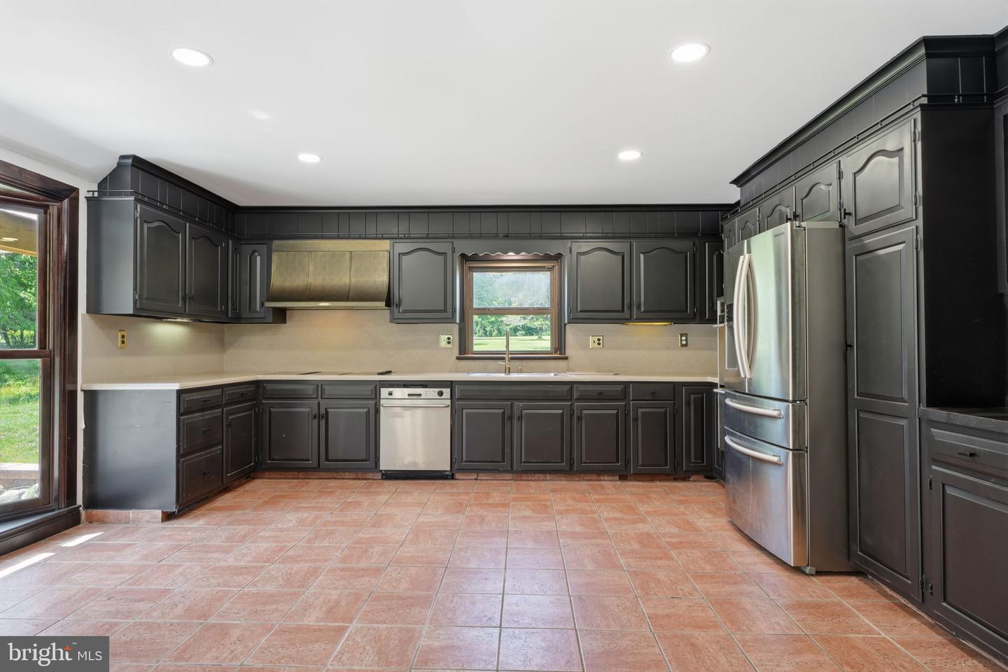 612 Bustleton Pike Property Photo 4