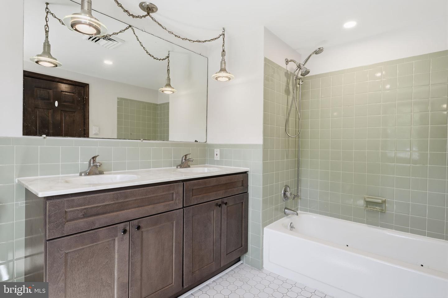 612 Bustleton Pike Property Photo 28