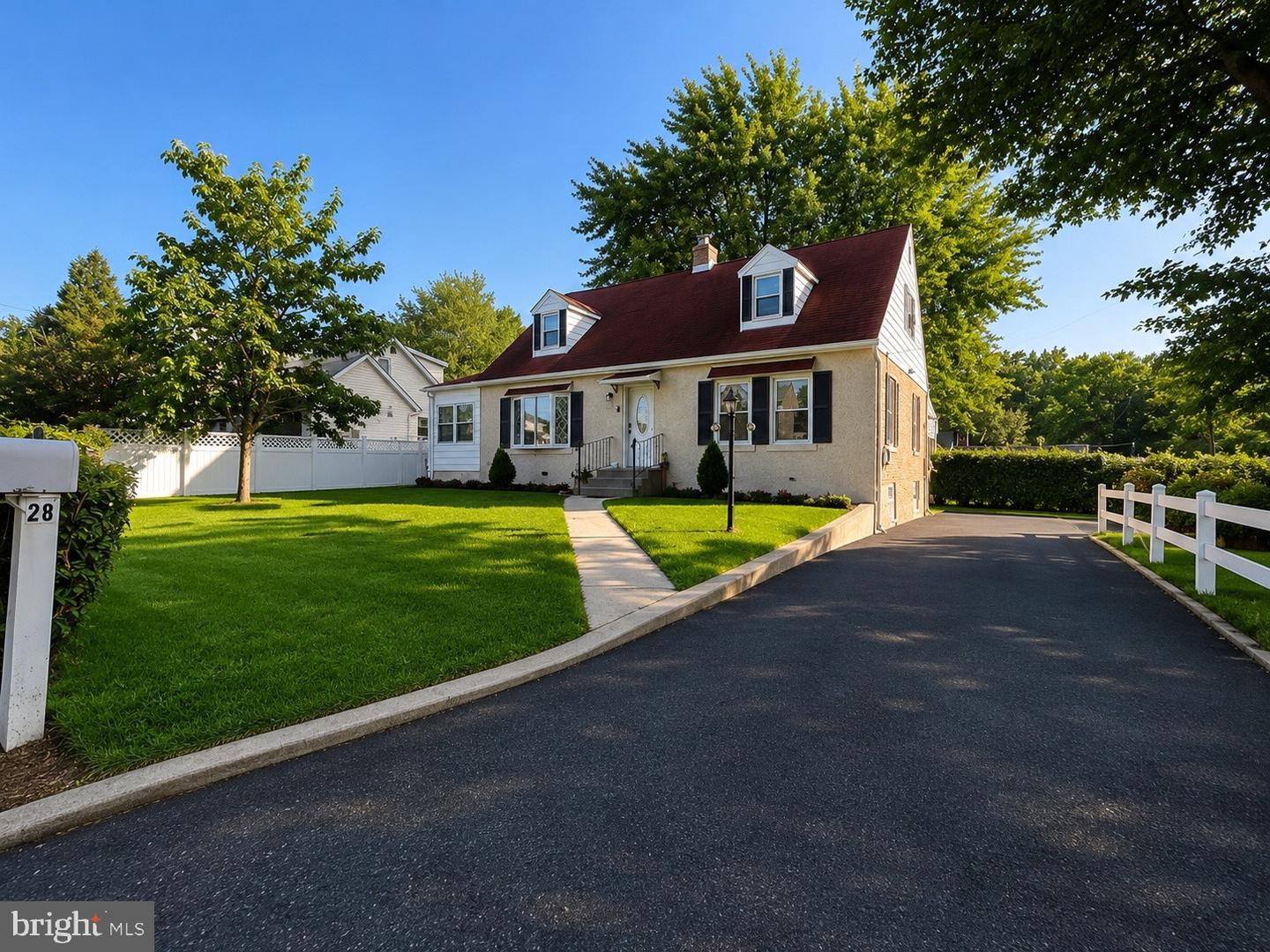 1128 Park Property Photo 2