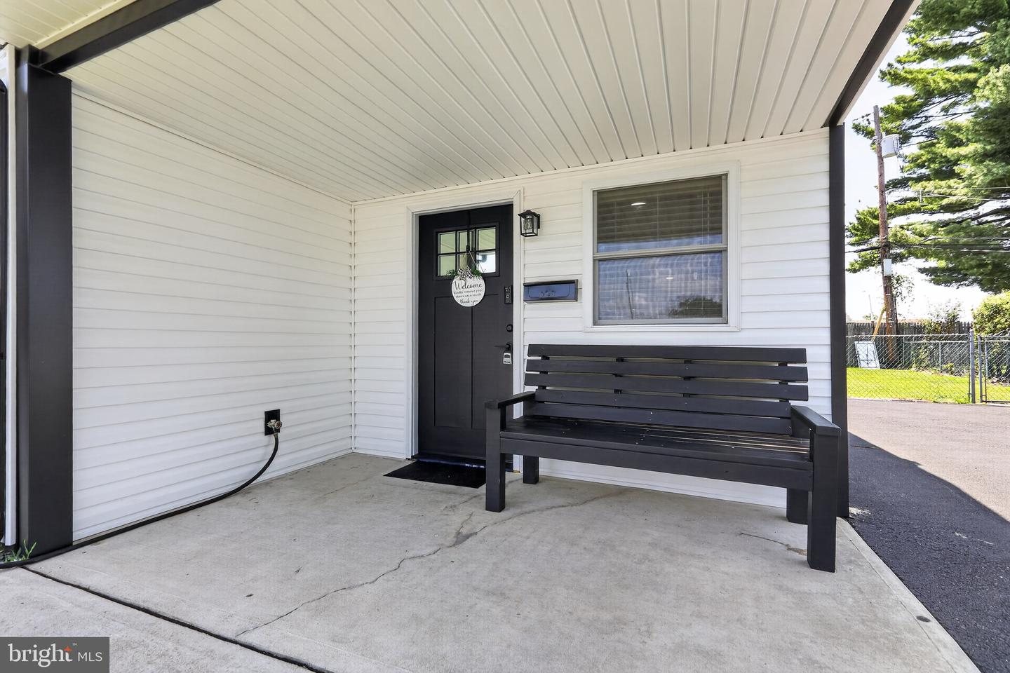 121 Gable Hill Rd Property Photo 3
