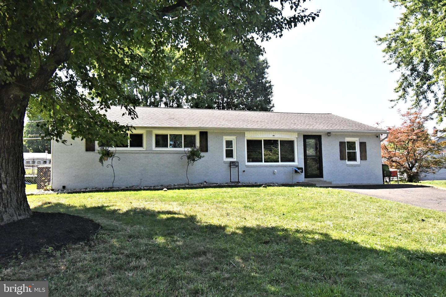 2023 Lockwood Ln Property Photo 1
