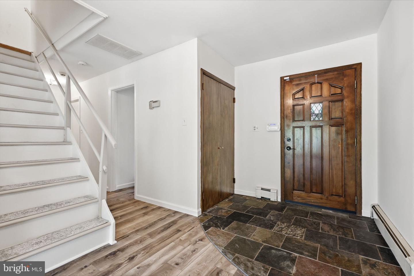 26 Forsythia Dr #n Property Photo 5