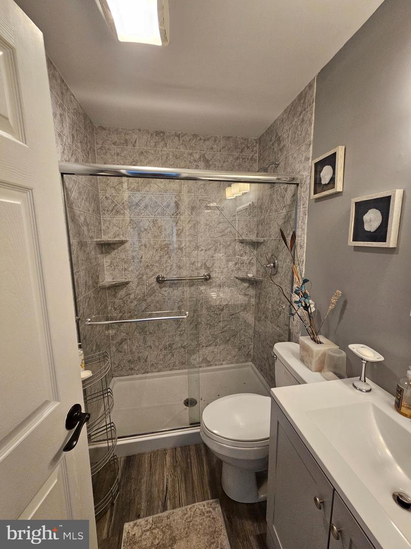 12 Crescent Ln Property Photo 15