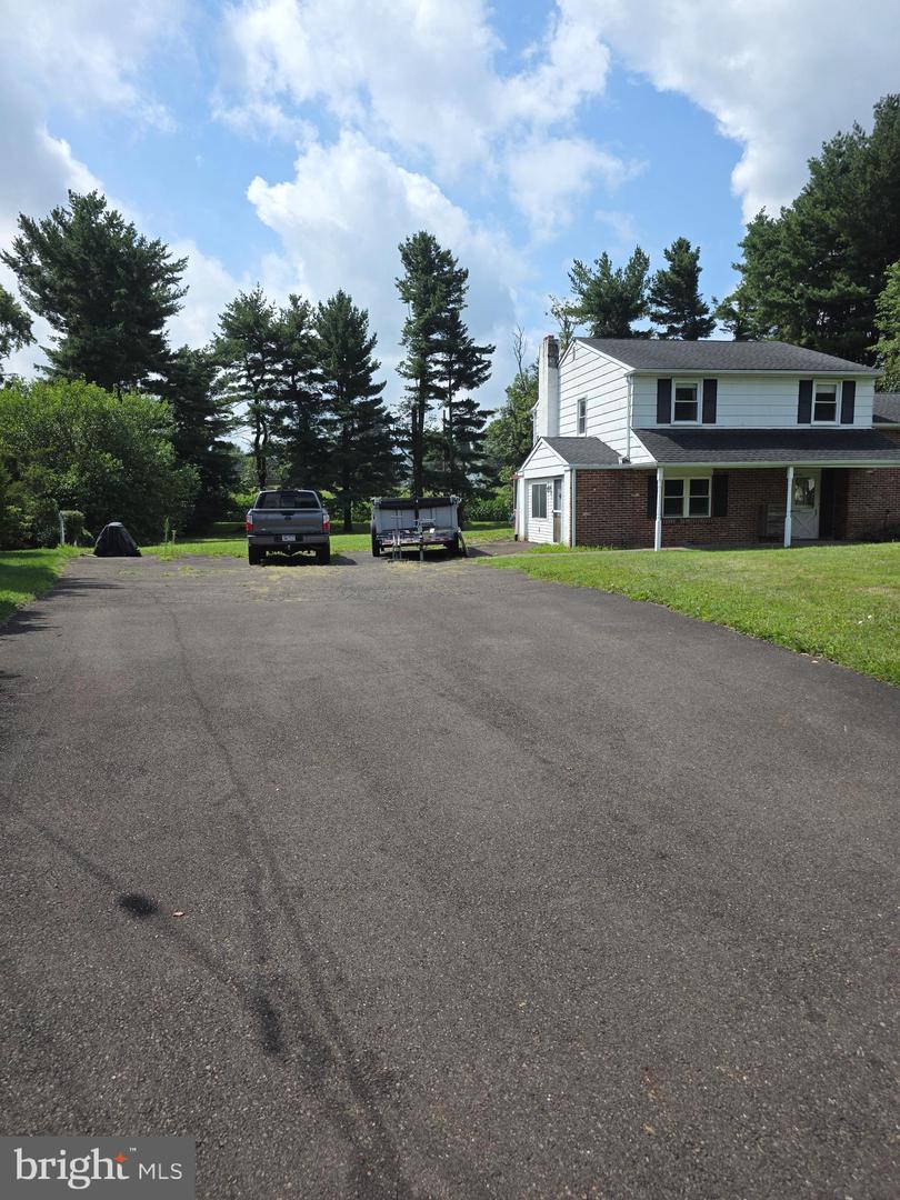 36 S Traymore Ave Property Photo 3