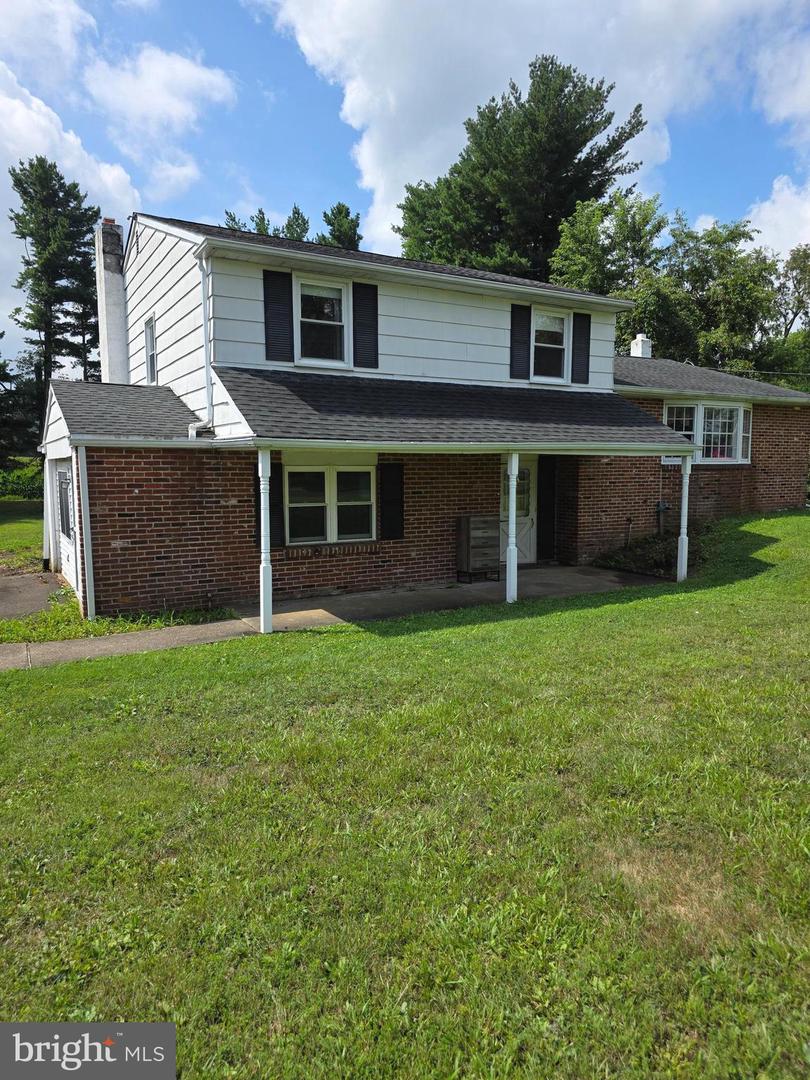 36 S Traymore Ave Property Photo 4