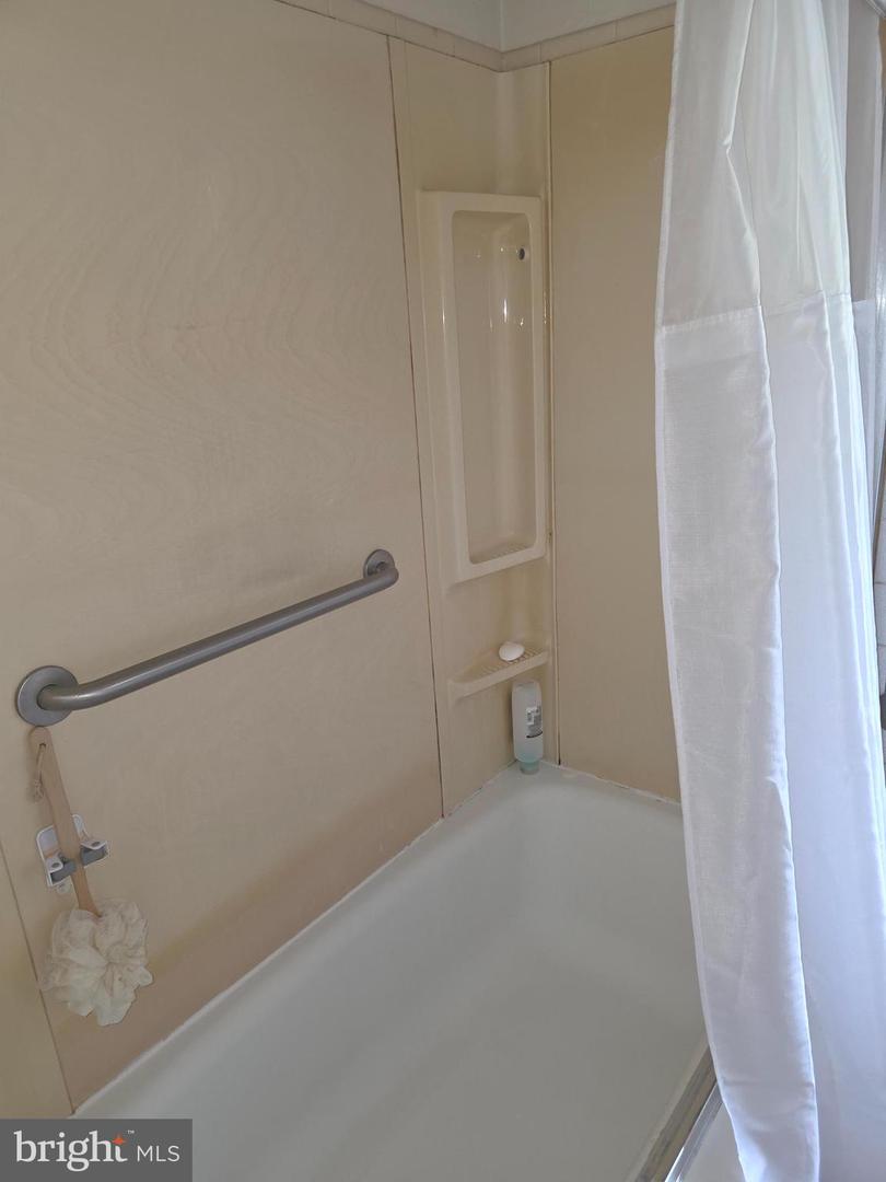 36 S Traymore Ave Property Photo 27