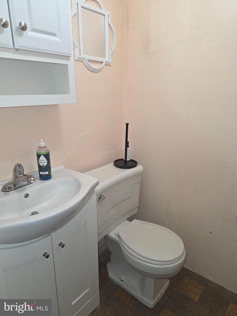 36 S Traymore Ave Property Photo 33
