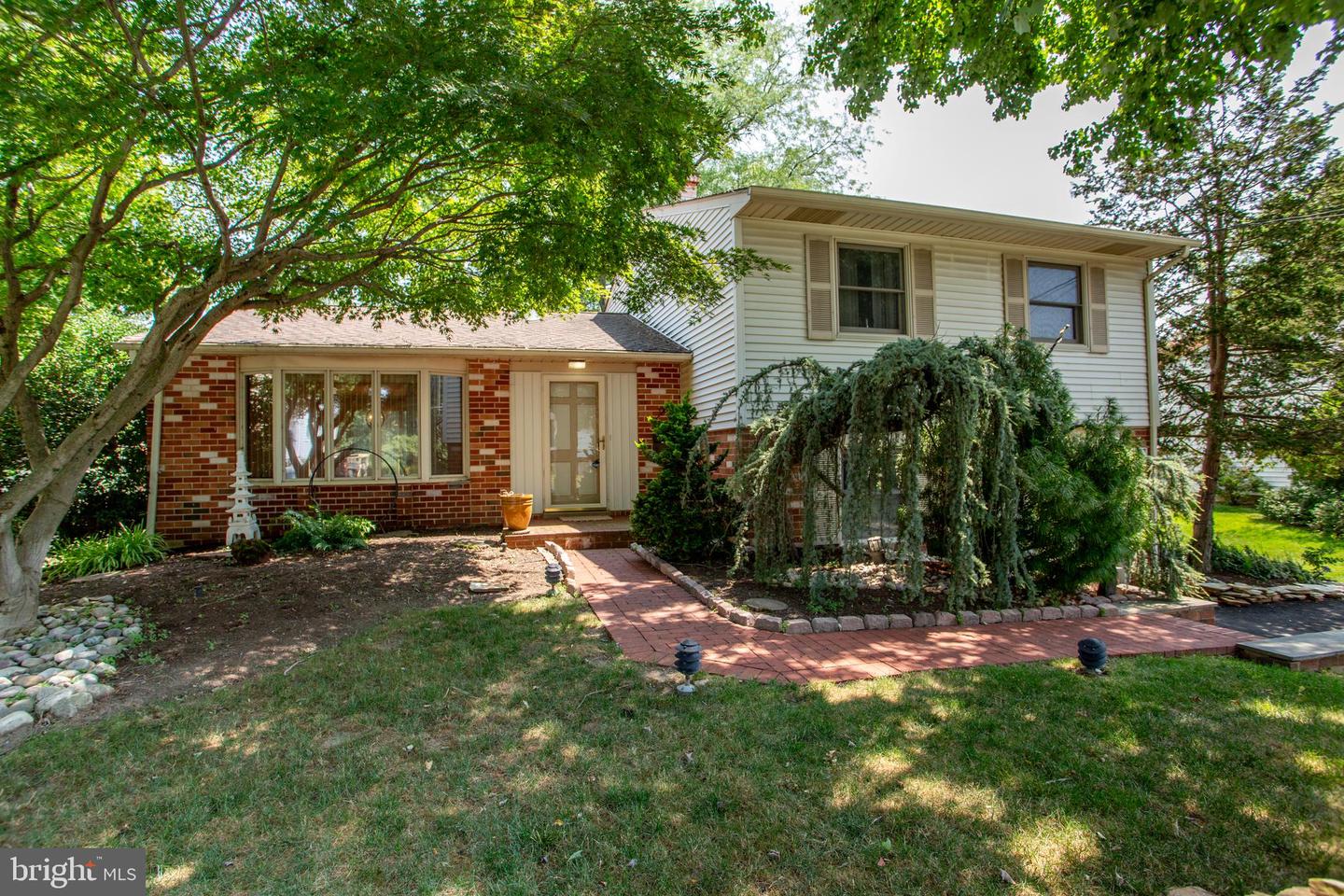 527 Cedarbrook Rd Property Photo 1