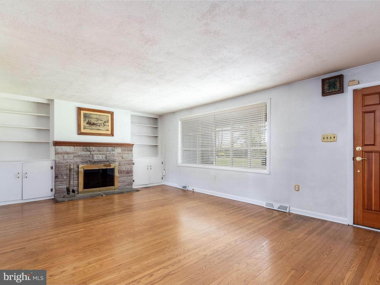 1104 Almshouse Rd Property Photo 11