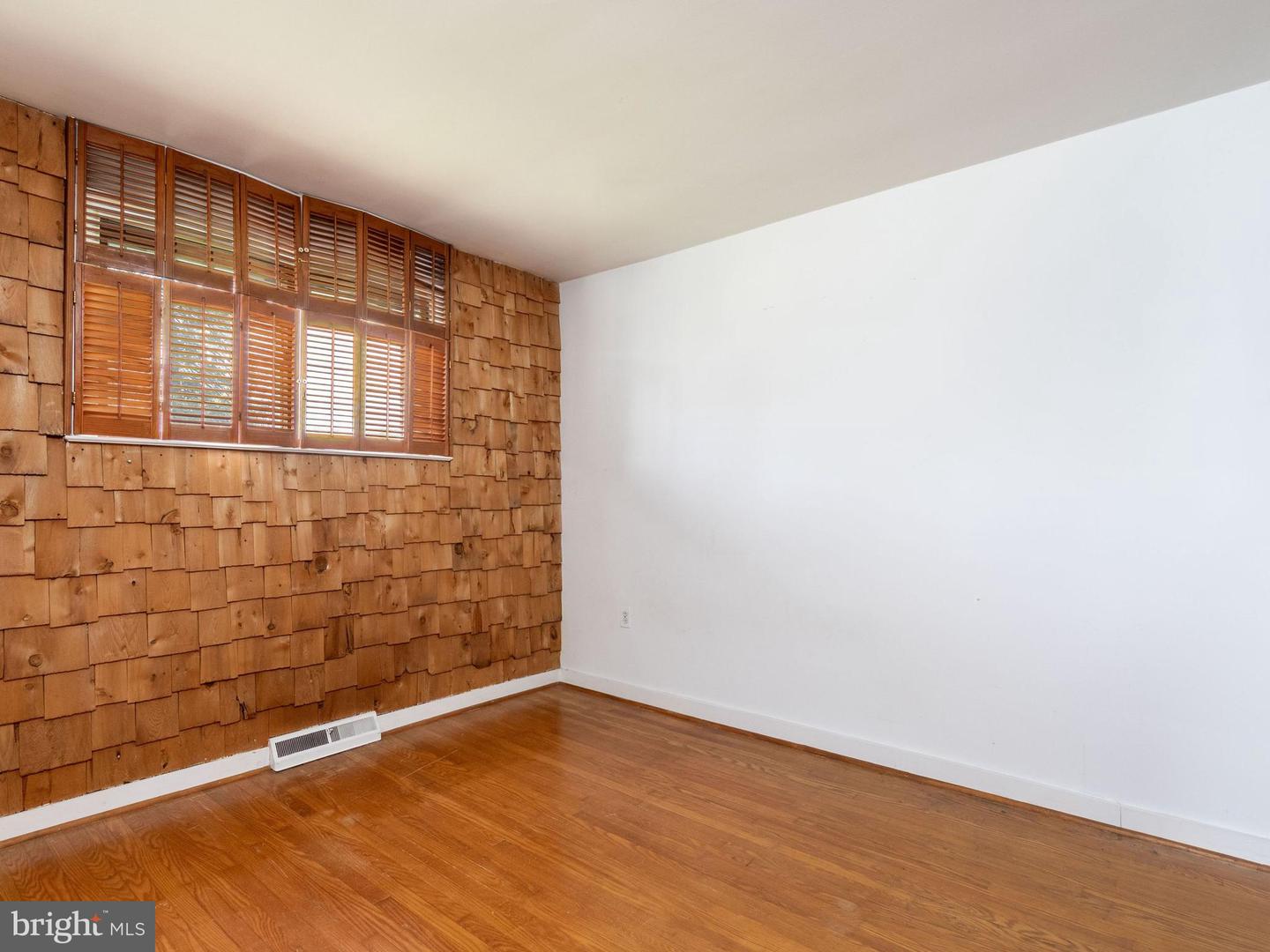 1104 Almshouse Rd Property Photo 32