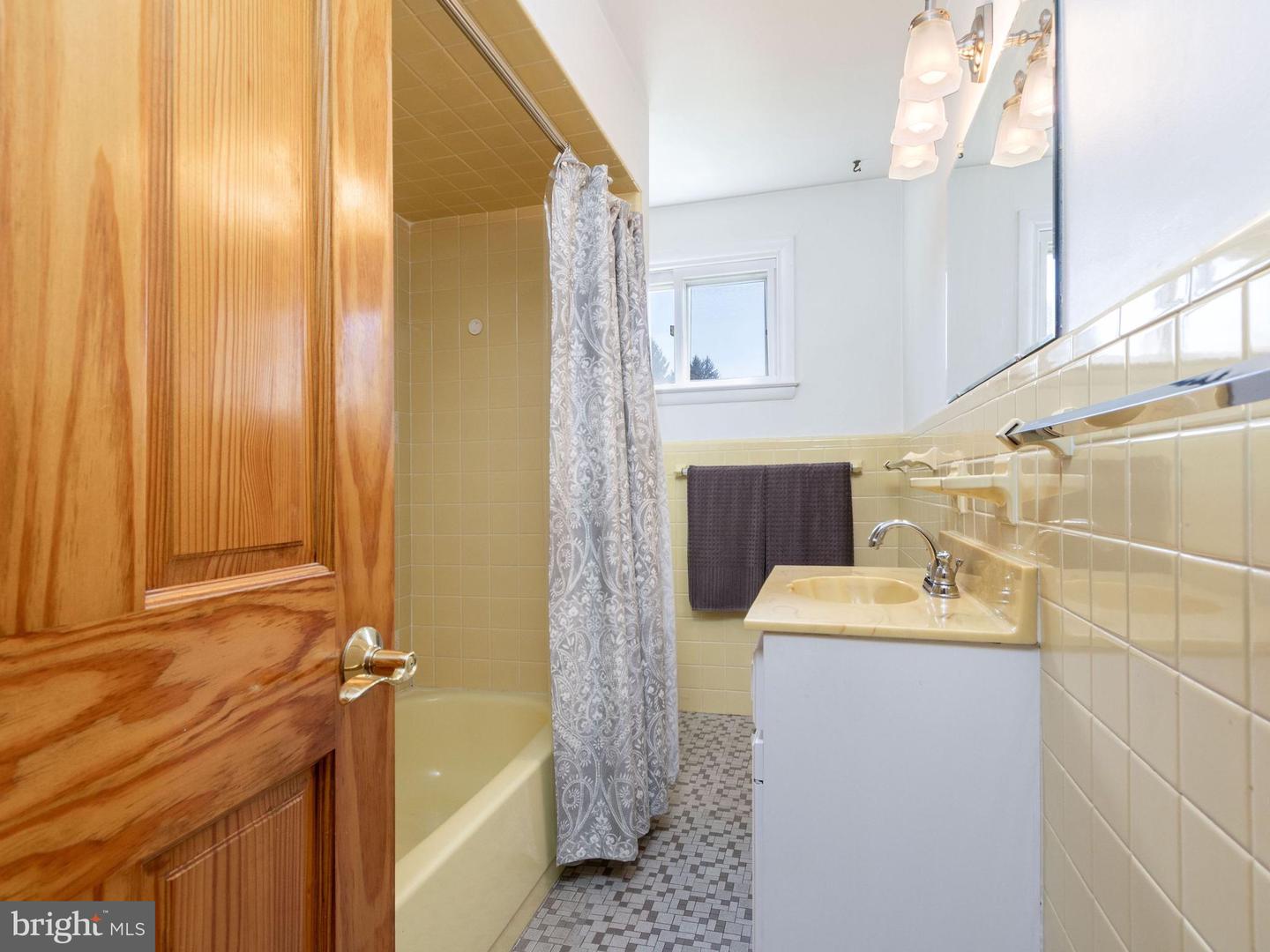 1104 Almshouse Rd Property Photo 34