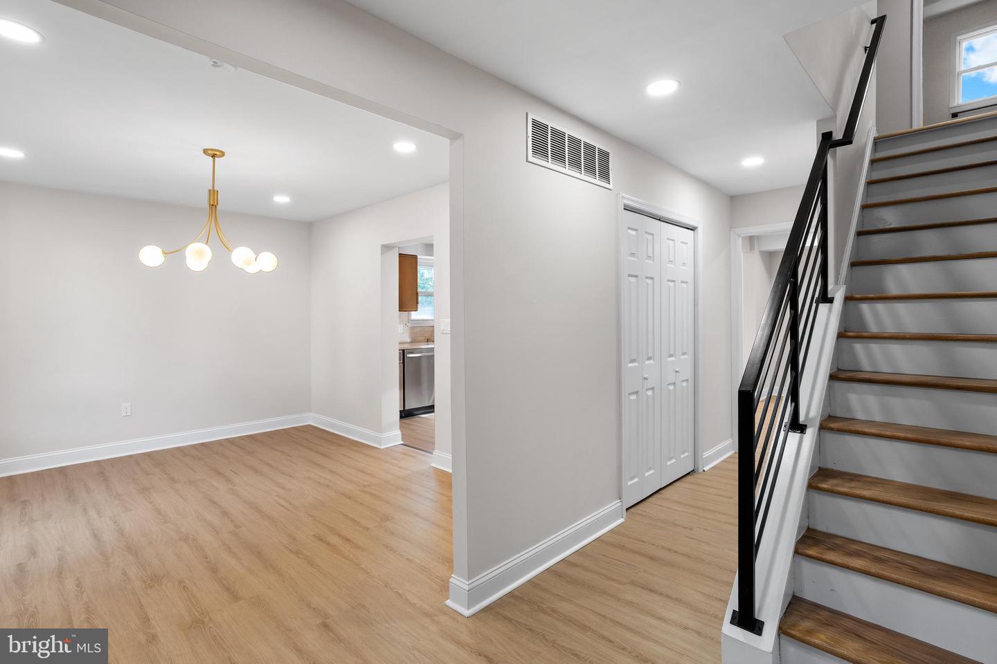 682 Woodlyn Dr Property Photo 10