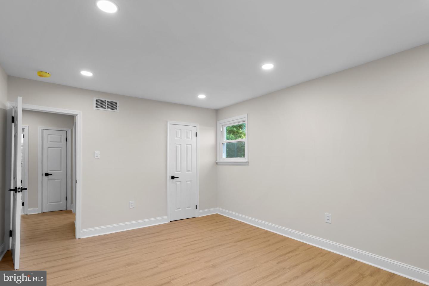 682 Woodlyn Dr Property Photo 27