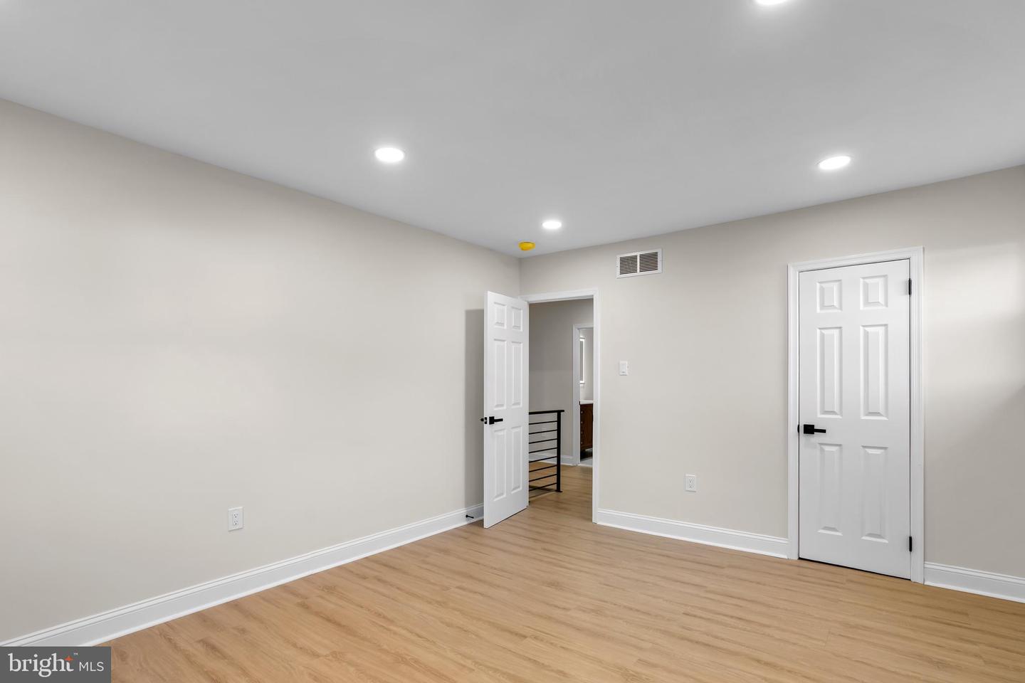 682 Woodlyn Dr Property Photo 31