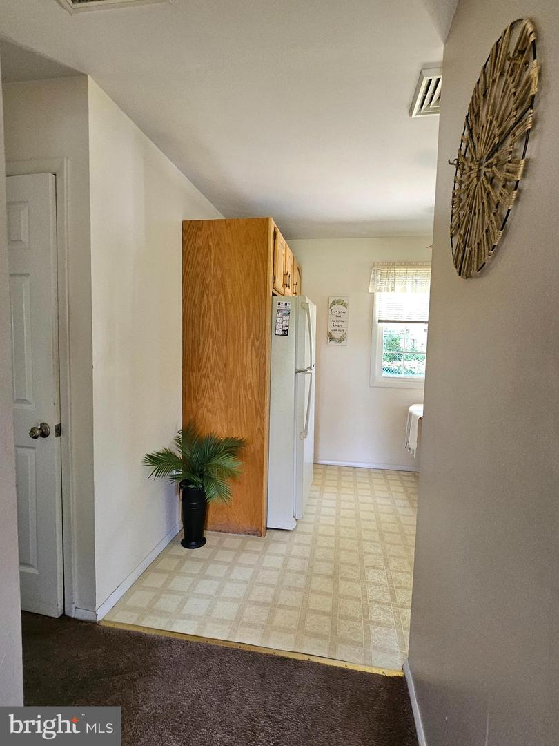 2015 Summit Ave Property Photo 8