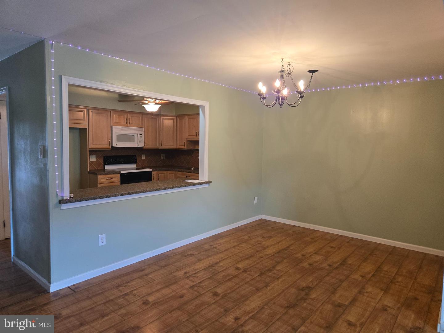 160 Hughes Ave Property Photo 4
