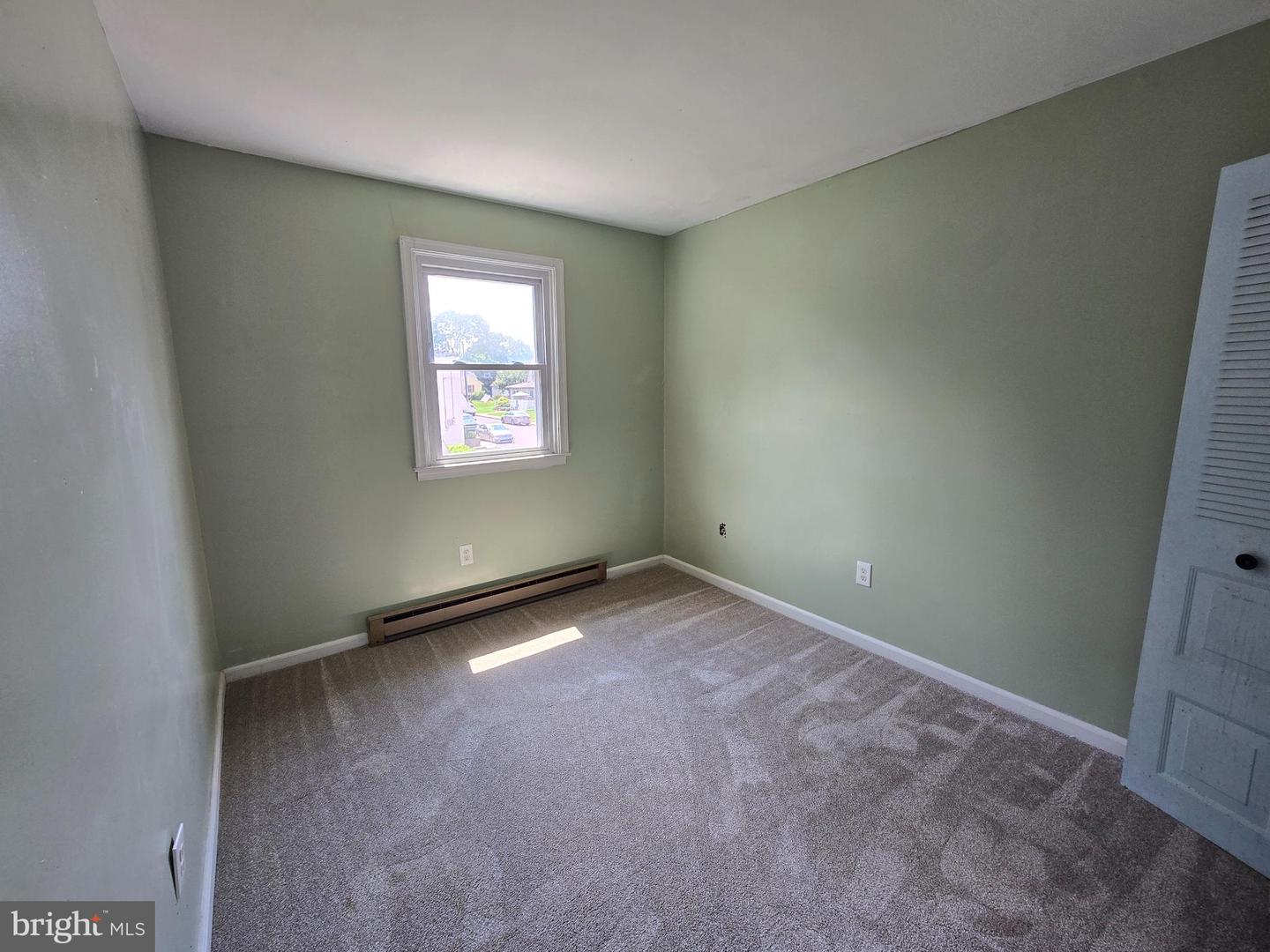 160 Hughes Ave Property Photo 10