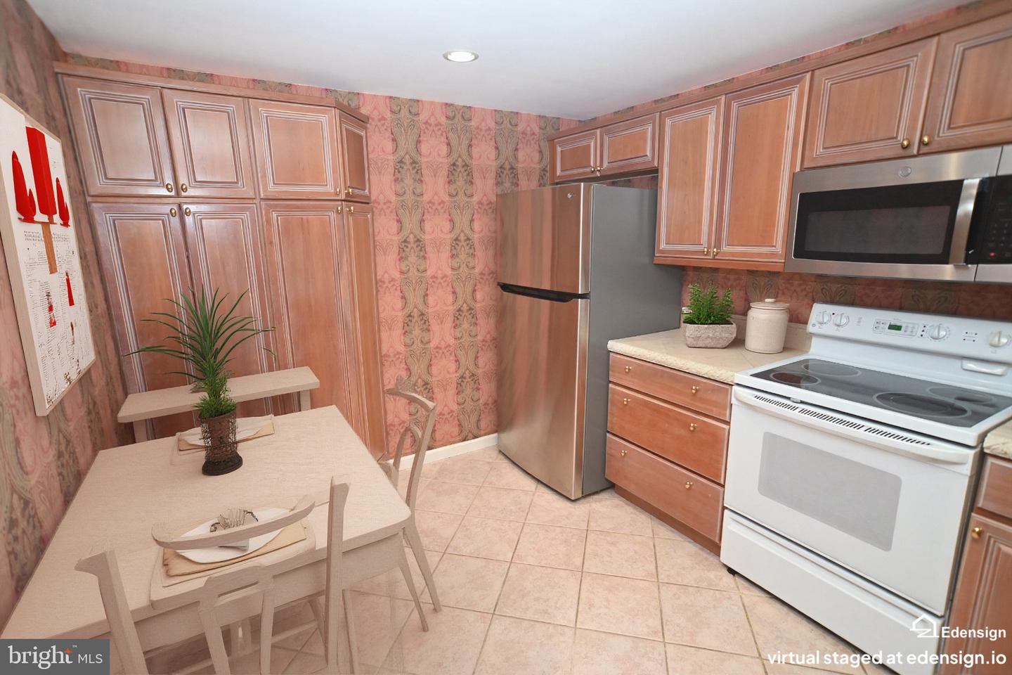 8200 Centennial Sta Property Photo 4