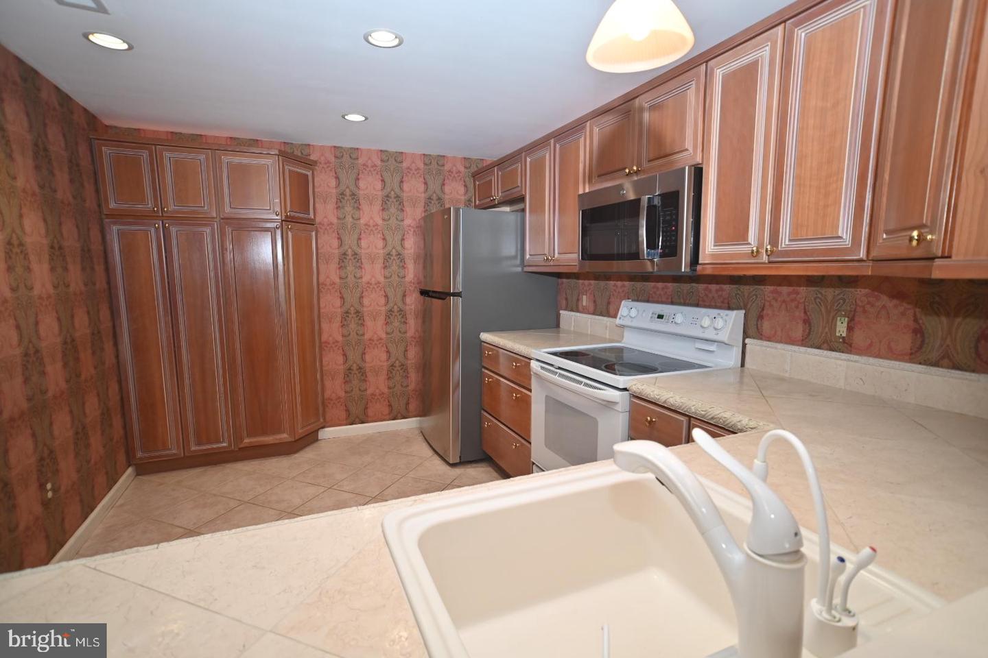 8200 Centennial Sta Property Photo 24
