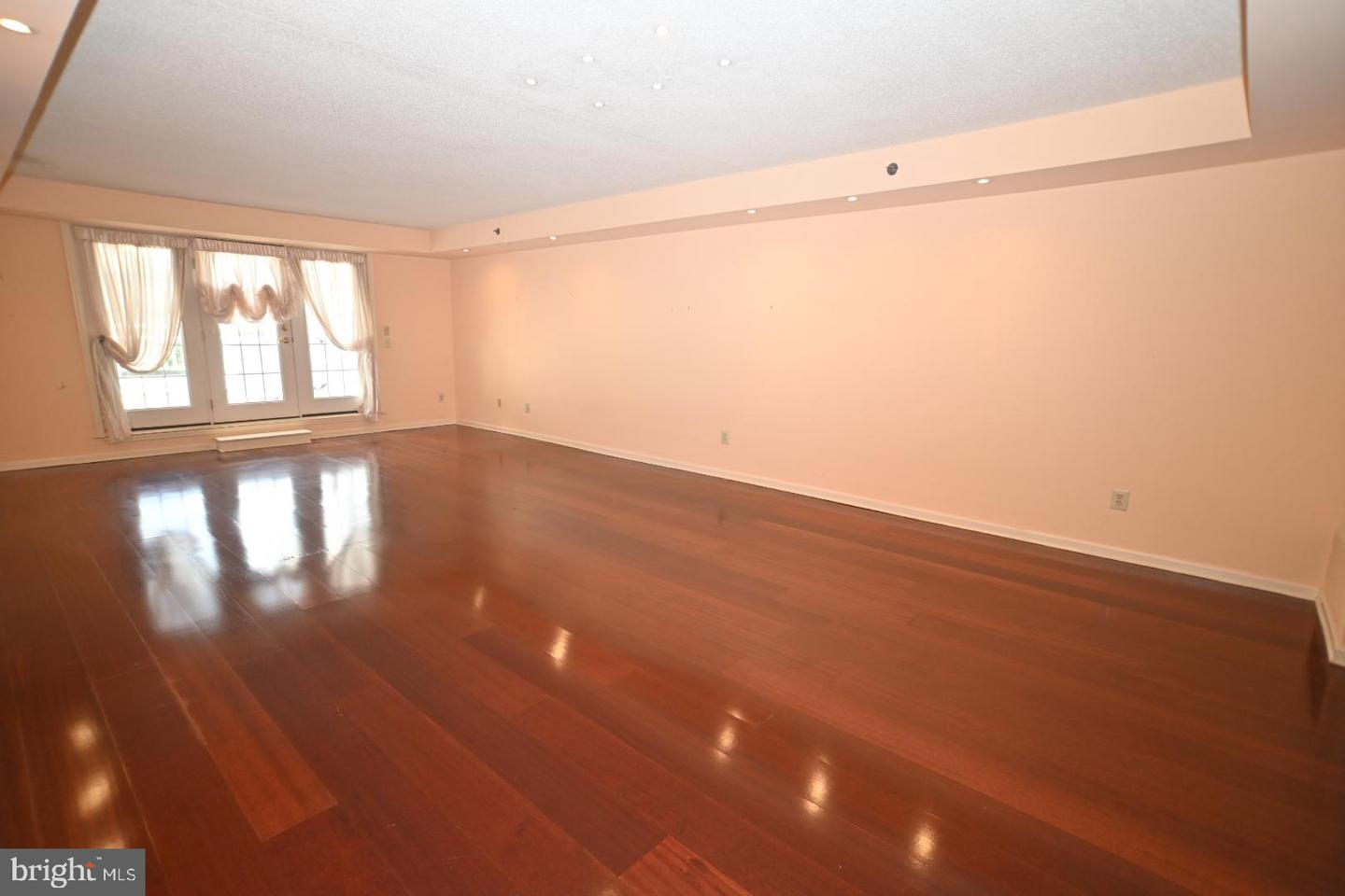 8200 Centennial Sta Property Photo 28