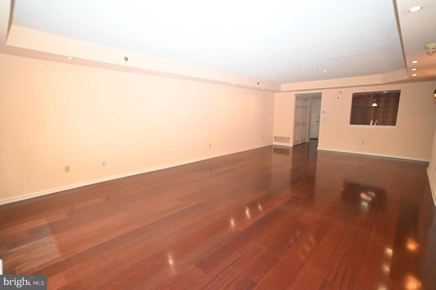 8200 Centennial Sta Property Photo 32