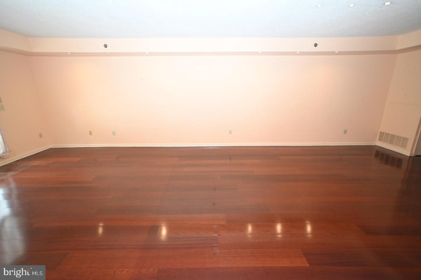 8200 Centennial Sta Property Photo 33