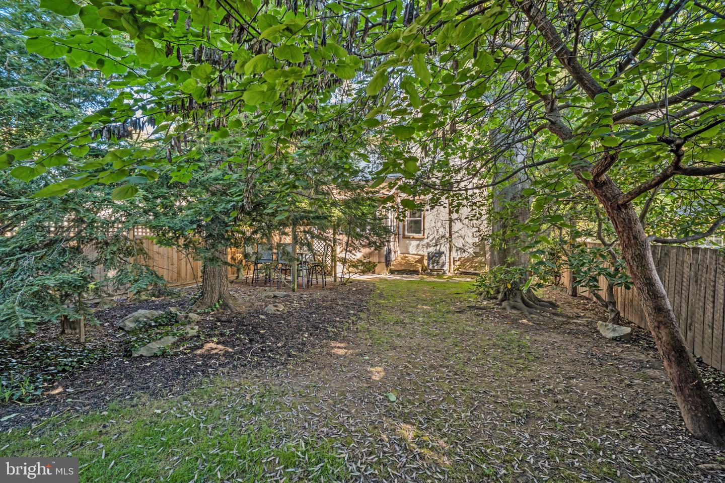 121 W Oakland Ave Property Photo 6