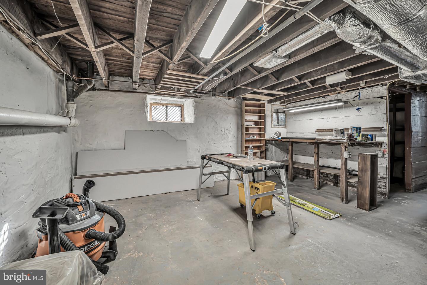 121 W Oakland Ave Property Photo 34
