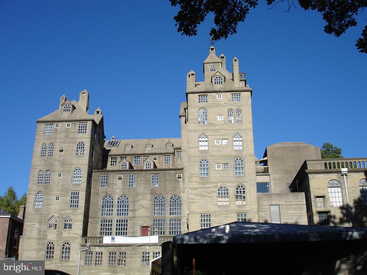 121 W Oakland Ave Property Photo 46