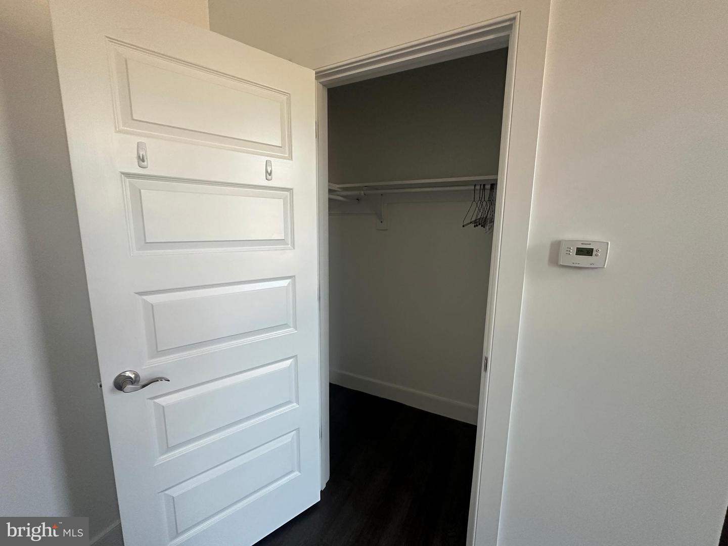 820 W Market St #2a Property Photo 21