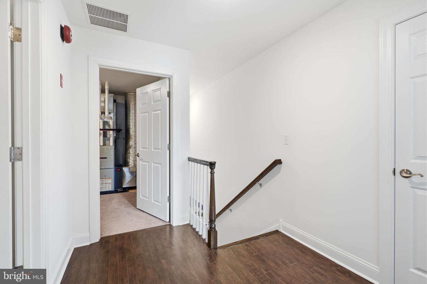 240 E Mission Lane Ln E #240 Property Photo 26
