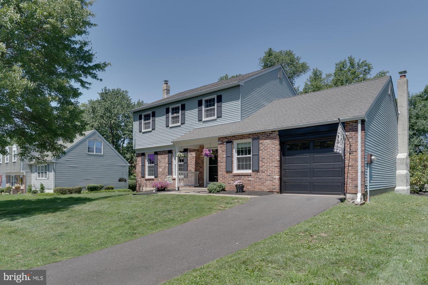 327 Lenape Ln Property Photo 5