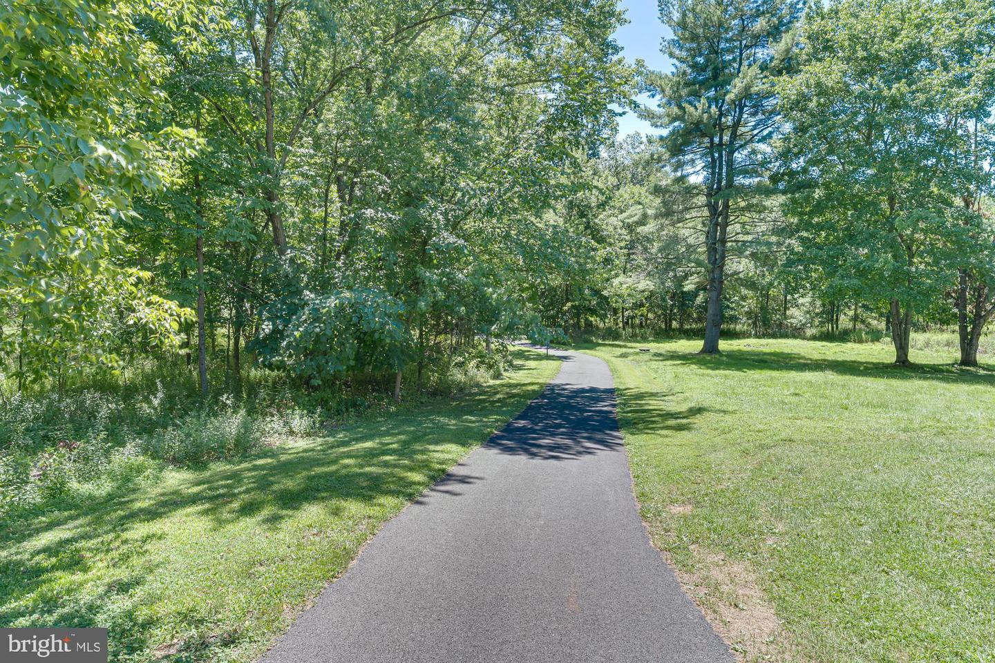 327 Lenape Ln Property Photo 40