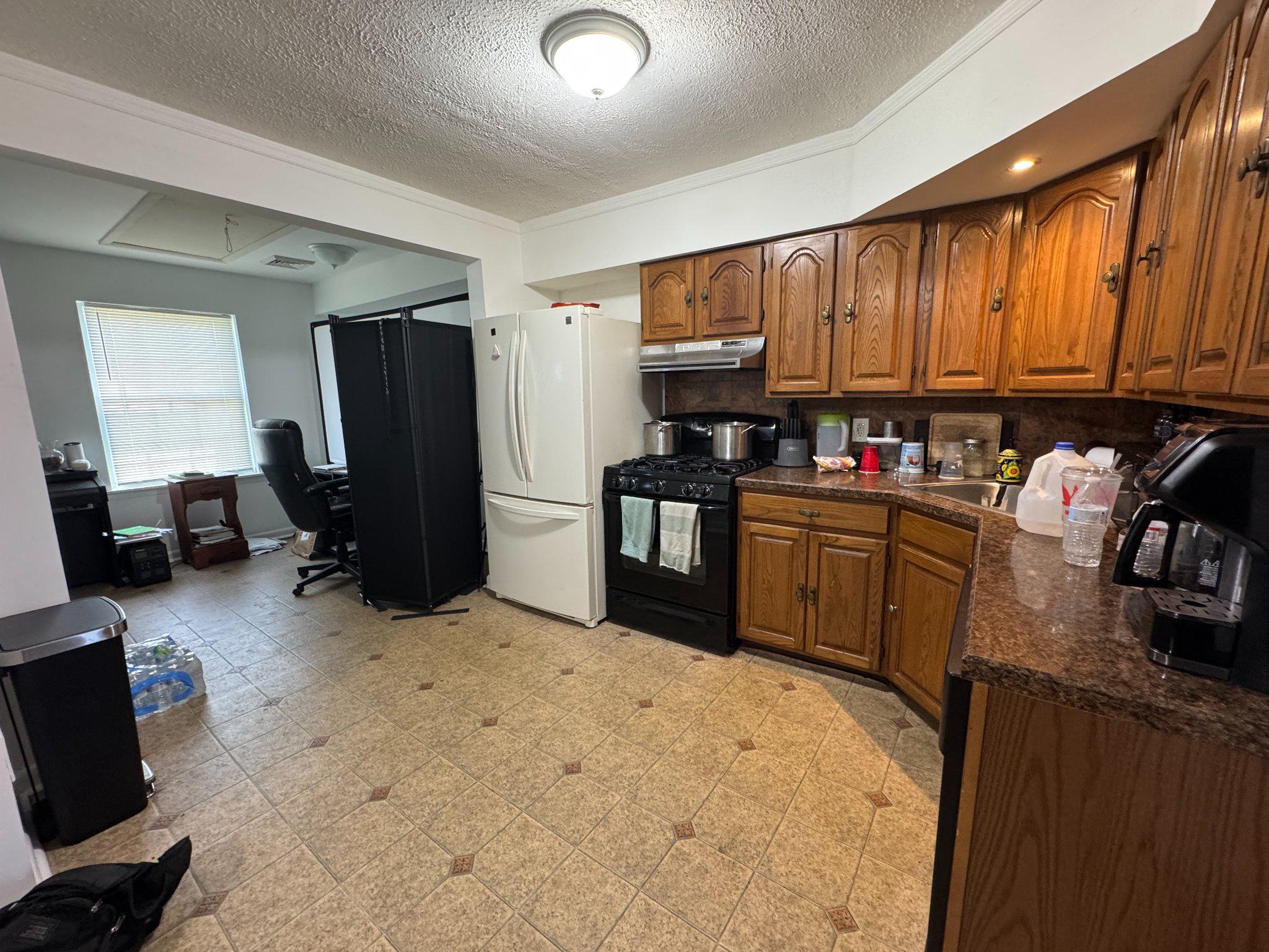 31 Bridgetown Pike Property Photo 7