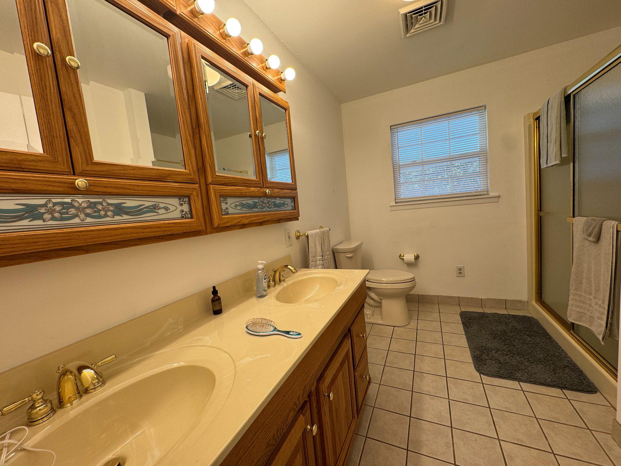 31 Bridgetown Pike Property Photo 11