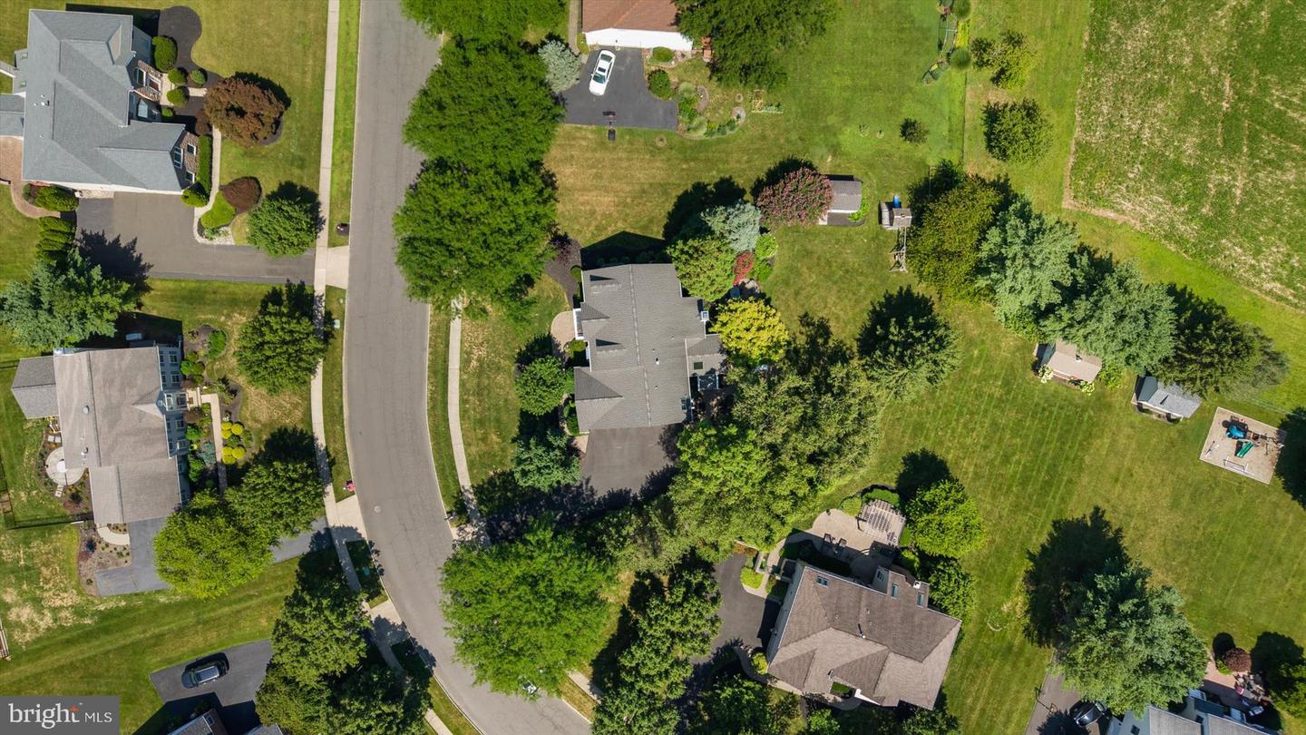 2028 Farmview Dr Property Photo 53